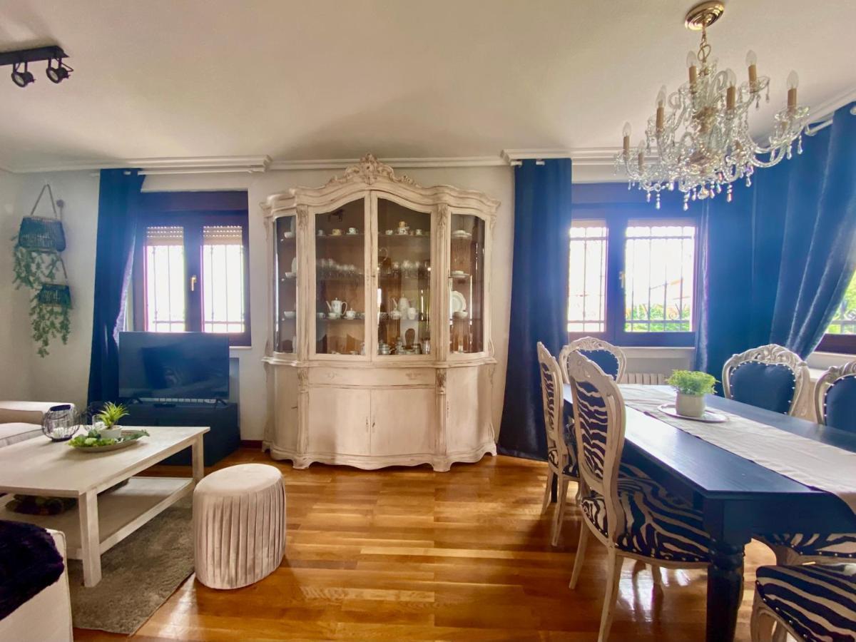 فيلا Housing Leon Casa Con Jardin المظهر الخارجي الصورة