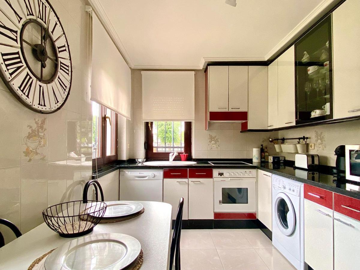 فيلا Housing Leon Casa Con Jardin المظهر الخارجي الصورة