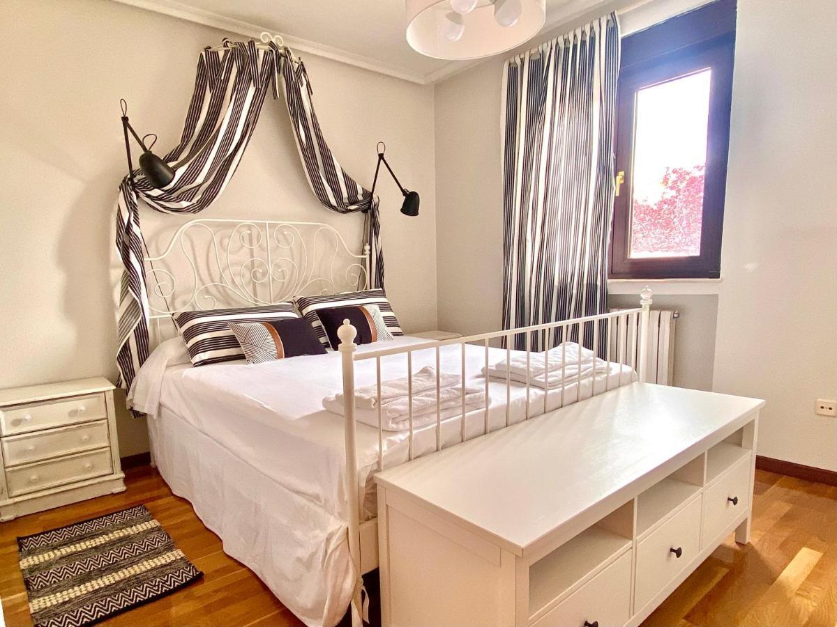 فيلا Housing Leon Casa Con Jardin المظهر الخارجي الصورة